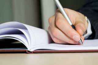 Professione NOTAIO - Funzionari pubblici, giovani e preparati: perché no? Scrive Mauro CASELLA