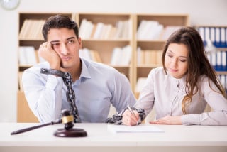 Reato non mantenere il coniuge separato, il punto della Cassazione