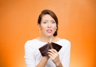 Divorzio: se lui muore durante il giudizio, lei resta senza assegno
