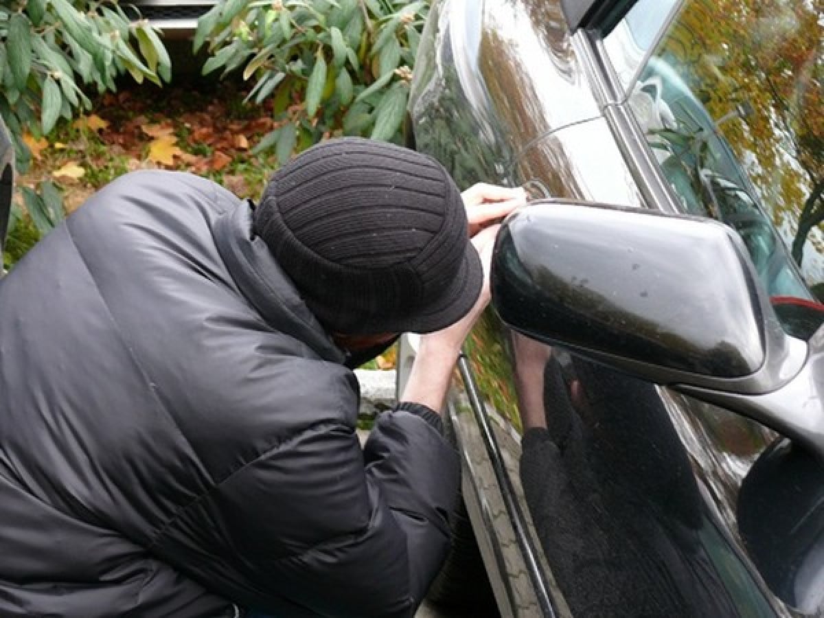 Cassazione: furto di auto usata a sua volta rubata, va comunque risarcito il danno