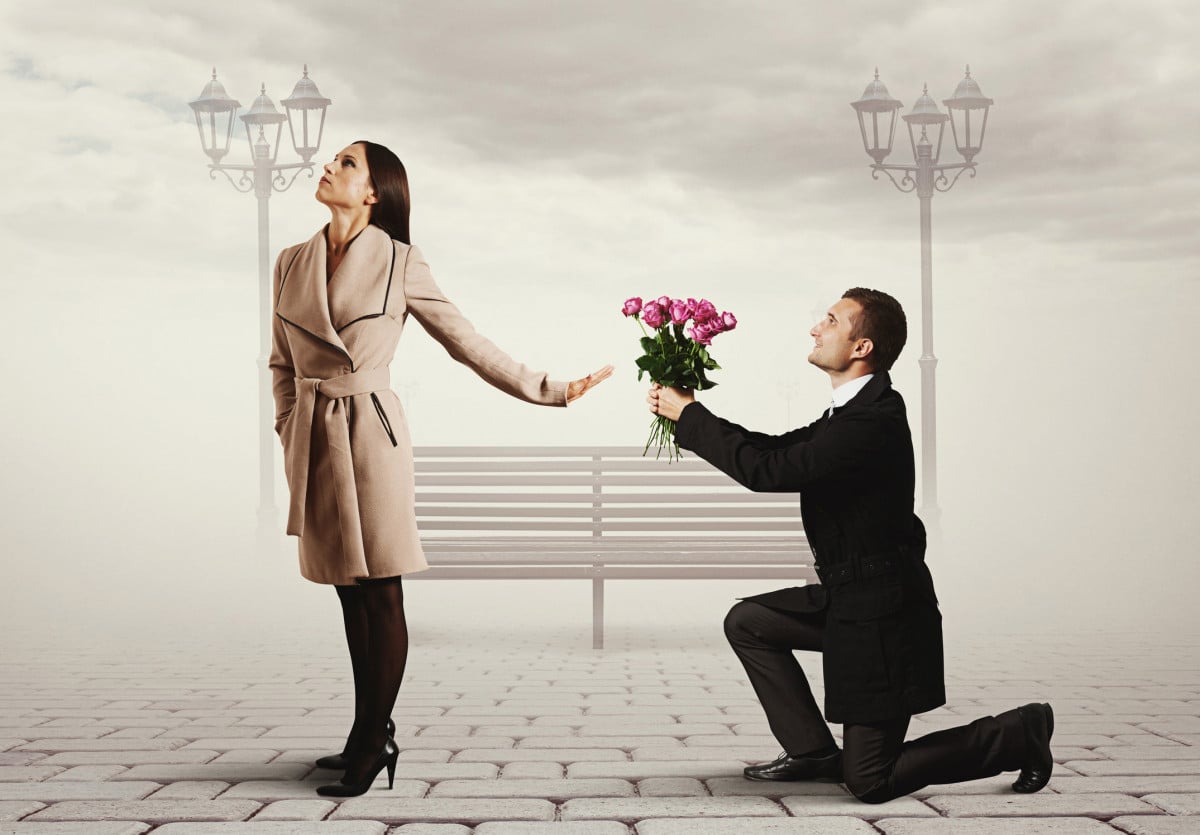Lo stalking 'romantico': regalare rose non gradite può essere reato