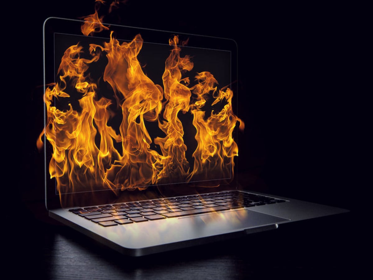 Danneggiamento di informazioni, dati e programmi informatici dello Stato