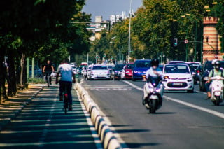 I motorini possono usare le corsie preferenziali