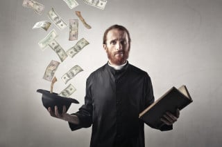 Preti e suore: quanto guadagnano e chi paga?