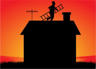 Condominio: togliere la scala a chi lavora sul tetto è reato!