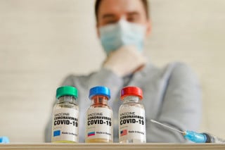 Illegittimo sospendere il no vax perchè i vaccini non fermano il Covid!