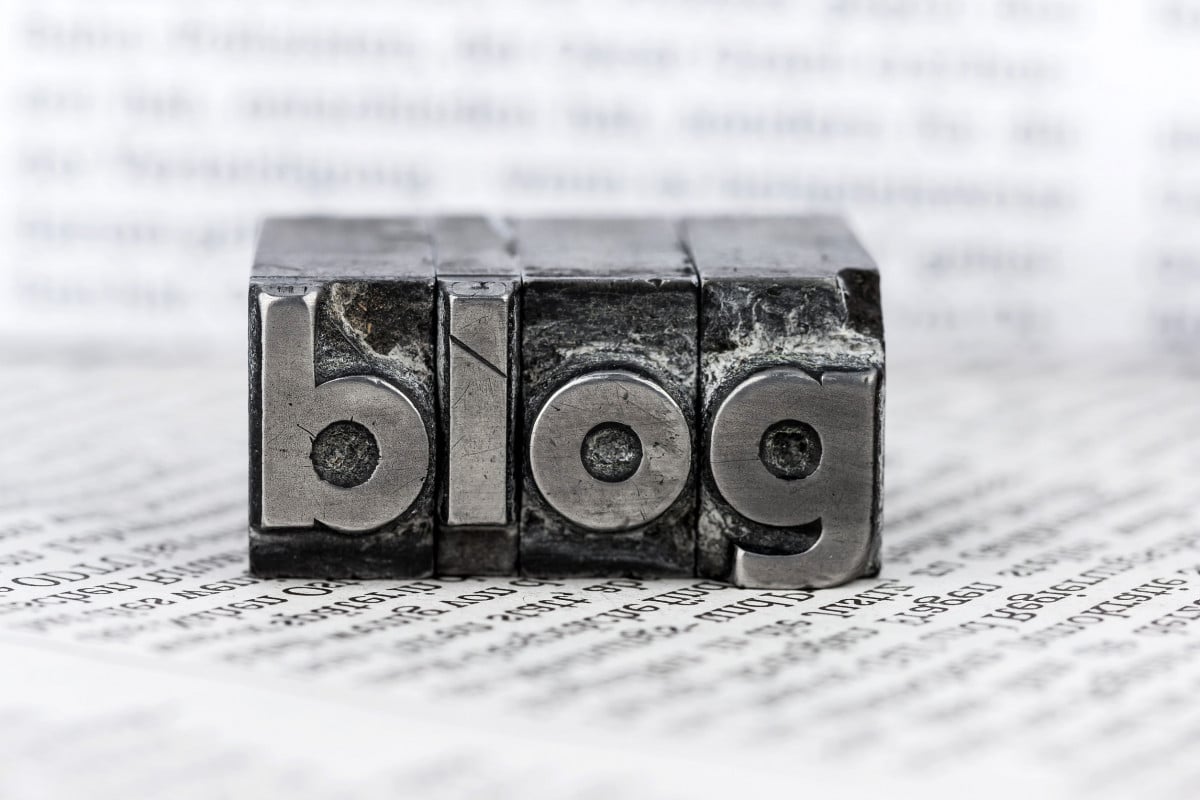 Responsabilità del blogger per i commenti diffamatori: obbligo di rimozione