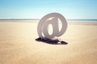 La difesa in giudizio non giustifica l'accesso alla mail del lavoratore