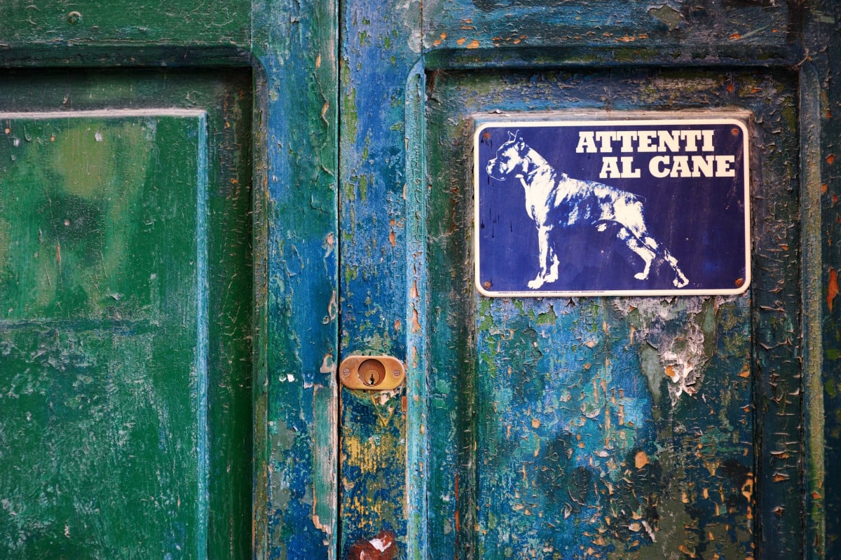Il cartello "Attenti al cane" non basta