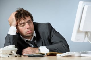 Cassazione: pennichella sul posto di lavoro? Non è giusta causa di licenziamento