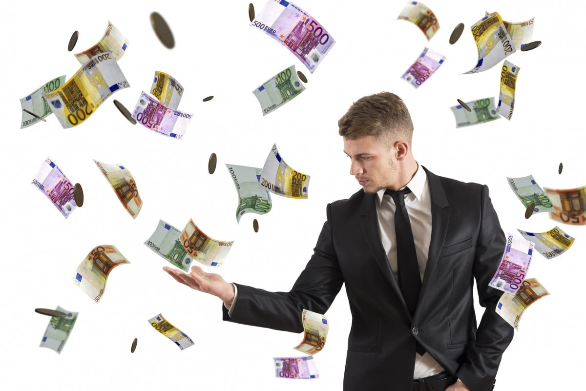 Assegno revocato se lei ha una nuova stabile convivenza