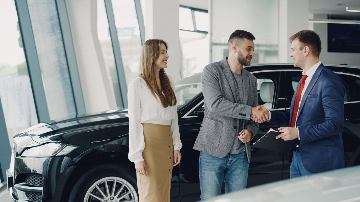Leasing auto, risarcimento se il rinnovo viene negato