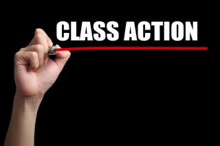 Class action: ok della Camera