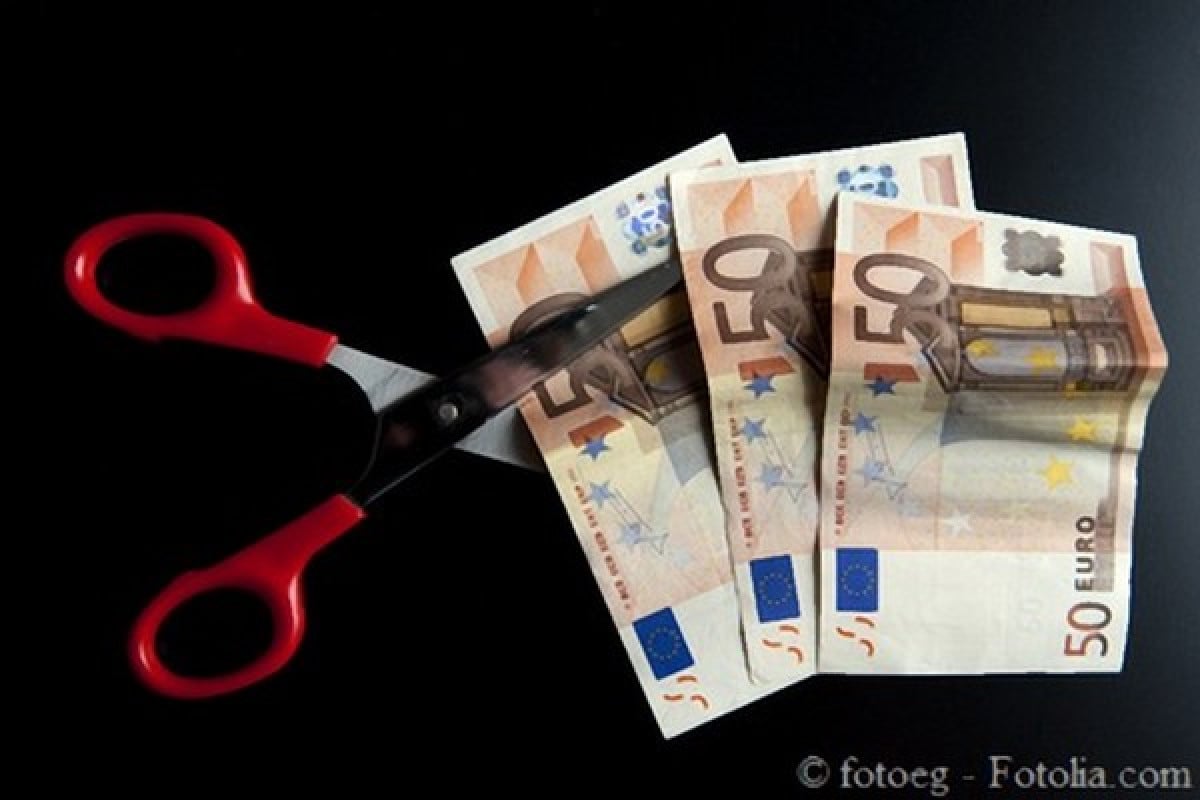 Pensioni parlamentari: legittimo ridurle