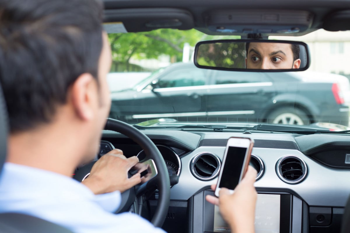 Telefonino alla guida? Multa più cara