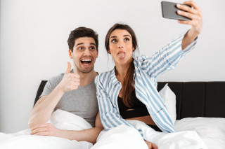 Un selfie e qualche sms non provano l'infedeltà della moglie