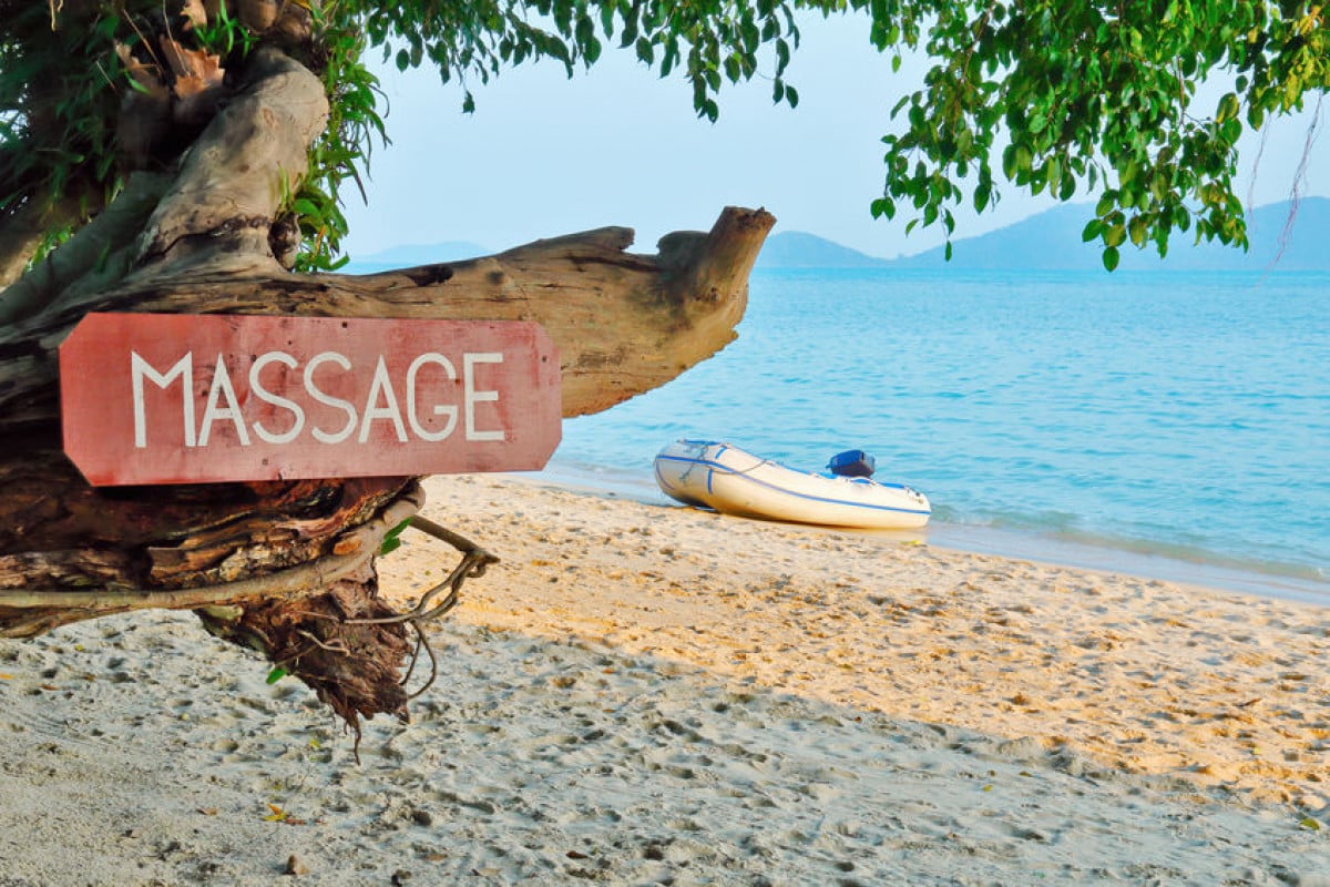 Cassazione: il massaggio in spiaggia non è reato abusivo della professione