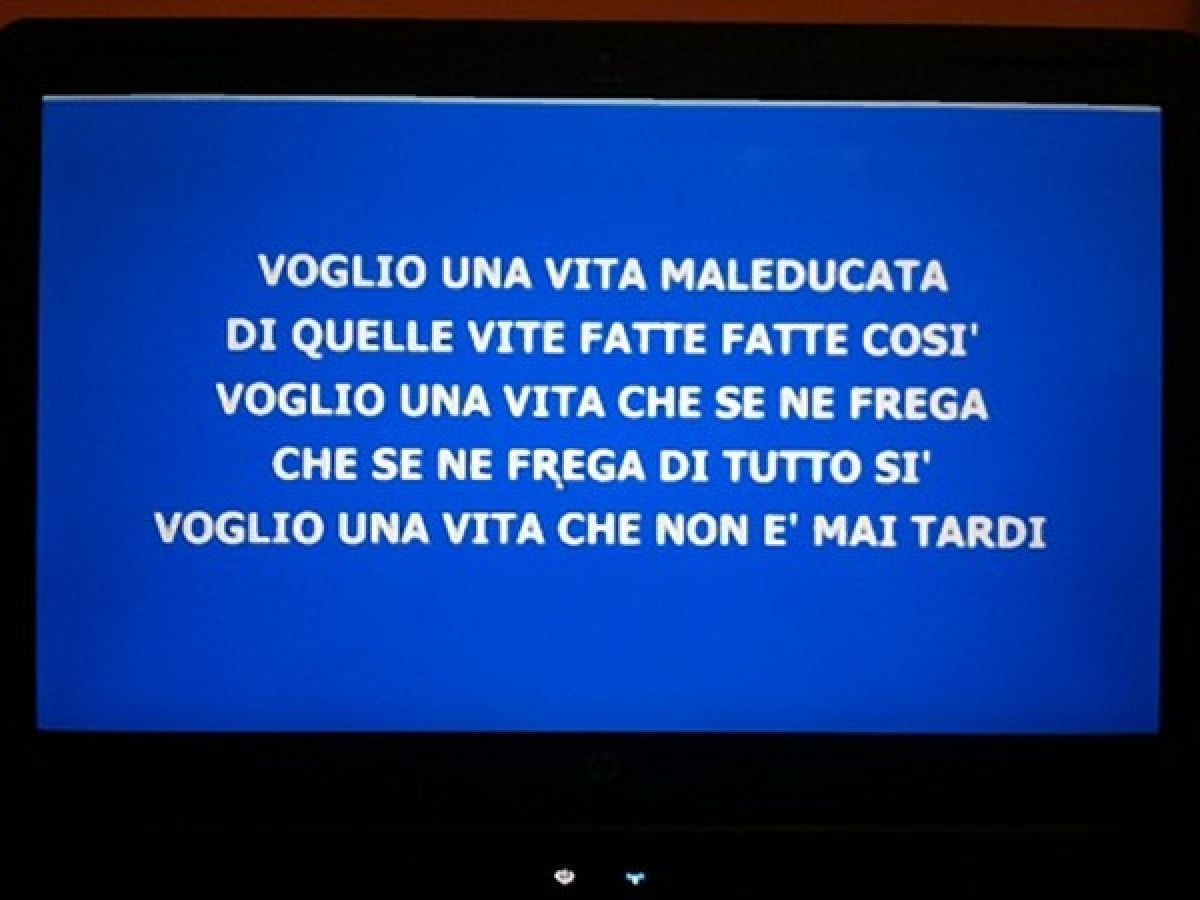 Cassazione: Karaoke con sottotitoli può violare diritto d'autore