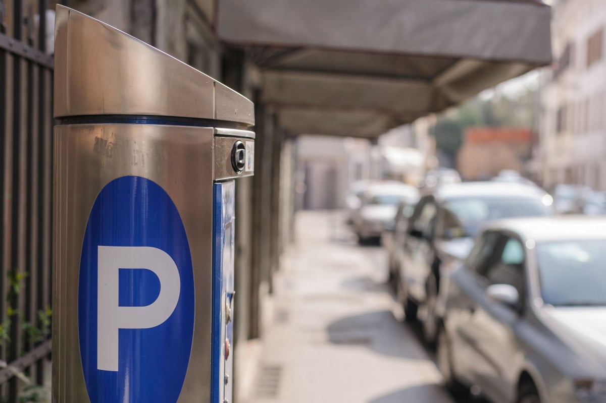 Strisce blu: legittima la multa con ticket scaduto