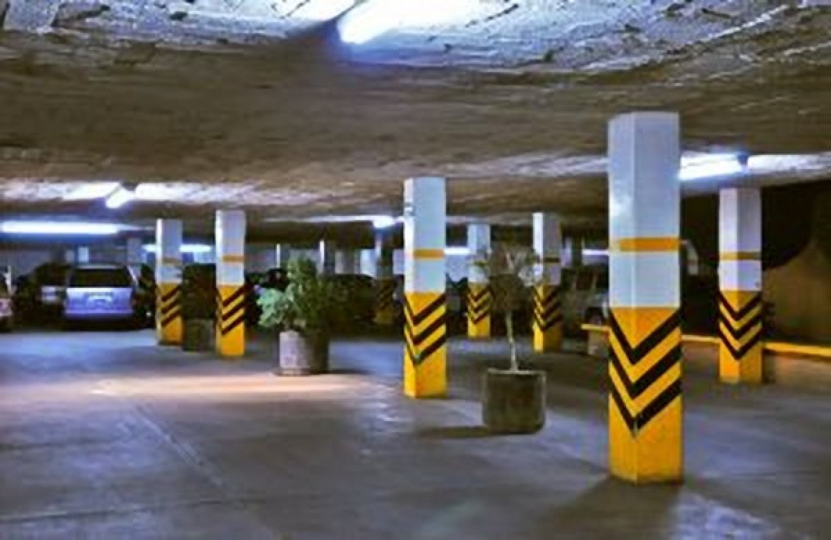 Cassazione: contratto atipico di parcheggio ed eccezioni all'obbligo di custodia del mezzo da parte del gestore