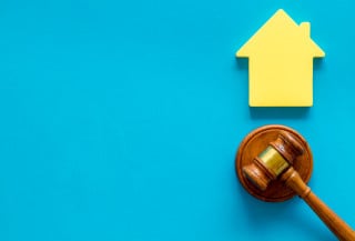Condominio: chiarezza sulla legittimazione passiva