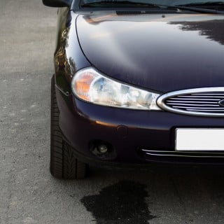 La macchina perde olio? Multa fino a 100 euro