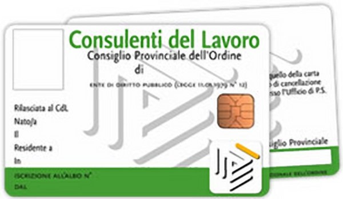 Illegittimo esercitare la professione di consulente del lavoro senza averne titolo