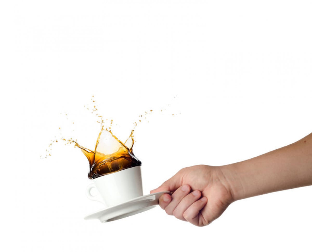 Corte Ue: compagnia aerea paga danni da caffè bollente rovesciato