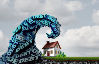 Sequestrabile la prima casa al debitore che ha commesso reati tributari