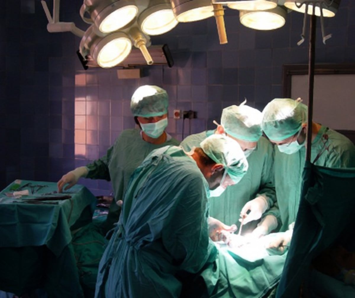 Responsabilità medica per omessa informazione su tecniche alternative?