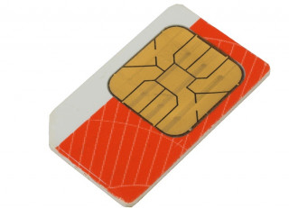 Cassazione: non è licenziabile dipendente di compagnia telefonica che attiva tariffe promozionali su schede di parenti e amici