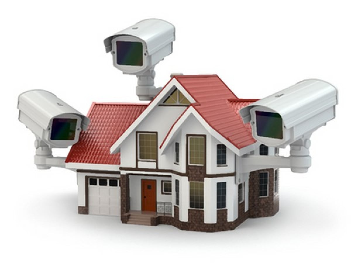 Videosorveglianza nel condominio: quando è obbligatorio esporre un cartello per avvisare della presenza delle telecamere?