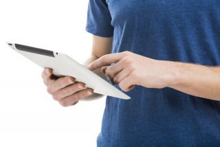 Cassazione: Lecito "spiare" il dipendente con un falso profilo Facebook per poi licenziarlo