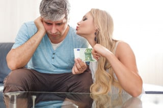 Separazione: addio assegno per la giovane moglie del pensionato