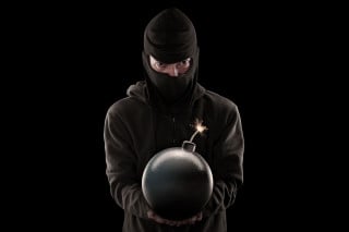 Terrorismo online: via contenuti in un'ora o multe record