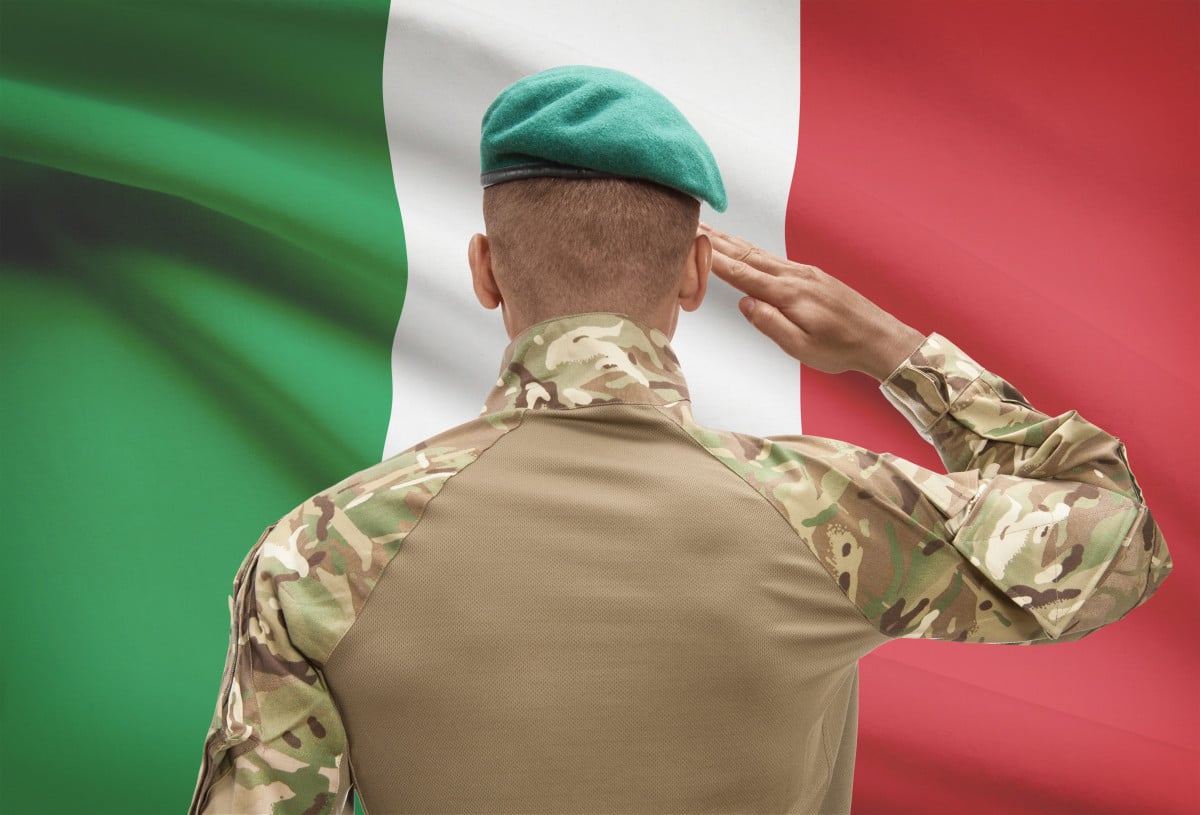 Torna il servizio militare ma sarà solo di 6 mesi