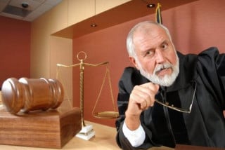 Il custode risponde di sottrazione del bene pignorato (ex art. 388 c.p.) anche se non lo ha portato via