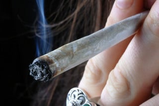 Marijuana: presto la legge sulla legalizzazione. E tu cosa pensi? Vota il sondaggio