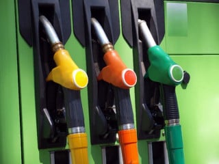 TAR MARCHE - Legittimazione al rilascio di nuovo distributore carburanti (Prof. Avv. Ciro CENTORE)
