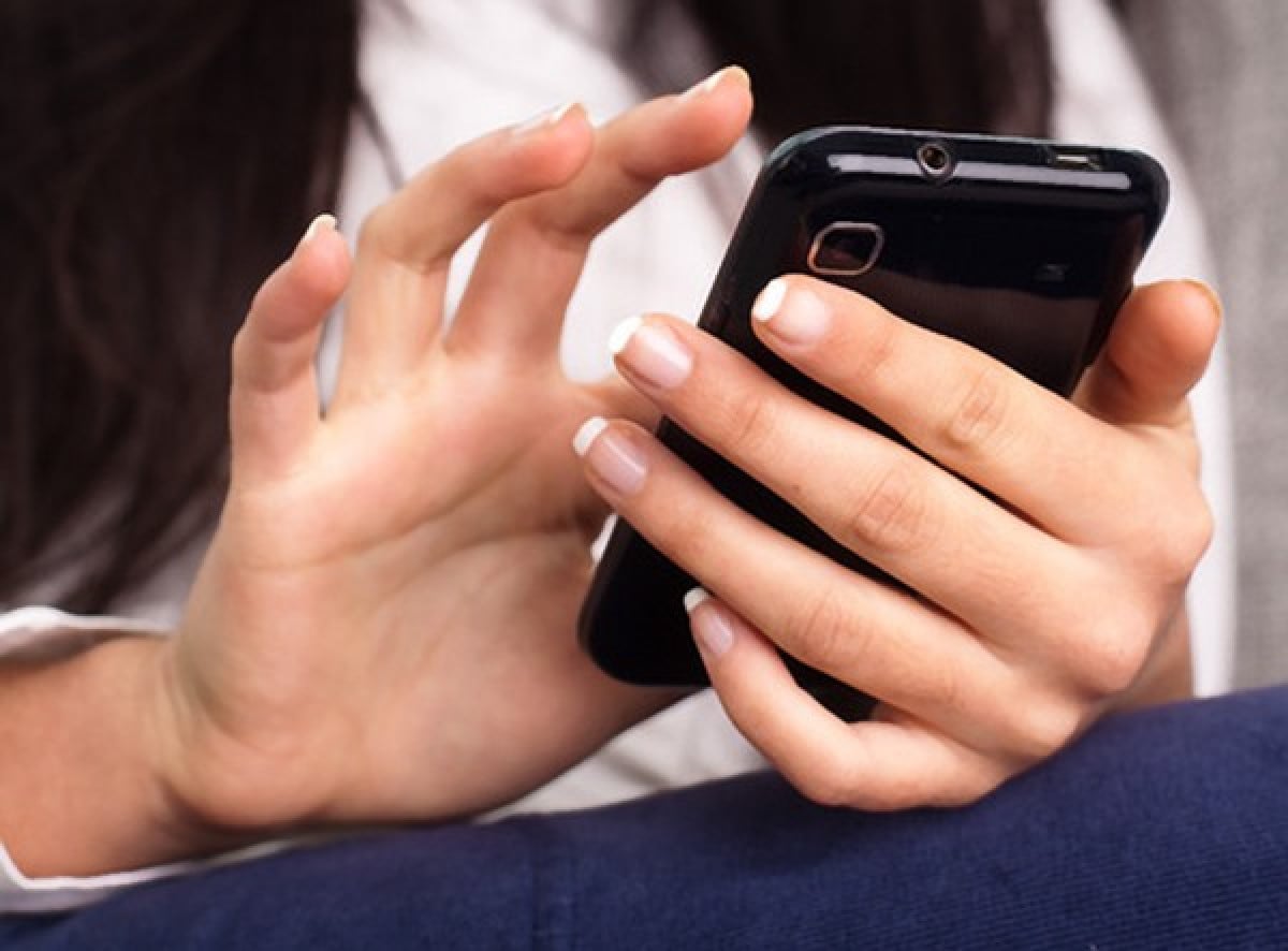 Agcom a compagnie telefoniche: stop al diritto di cambiare i contratti