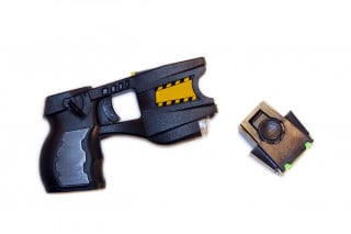 Taser, cosa sapere sui dissuasori elettrici