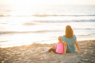 Padre tenuto fuori dalla vita della figlia? Nessun reato per la madre