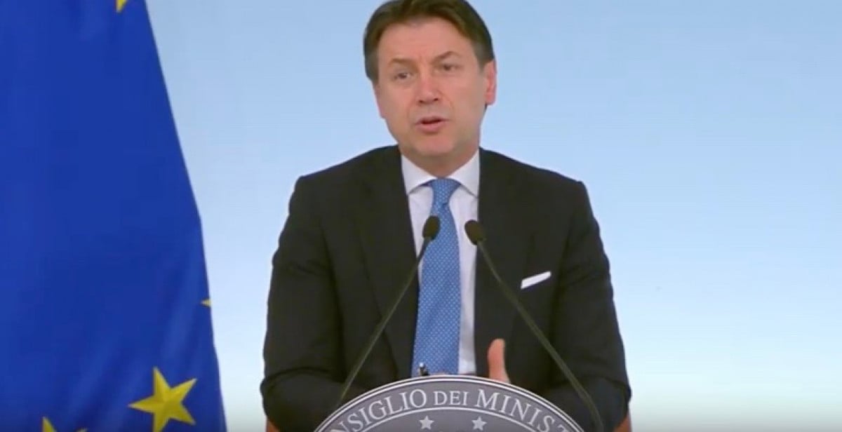 Crisi di governo: Conte dimesso, da domani le consultazioni