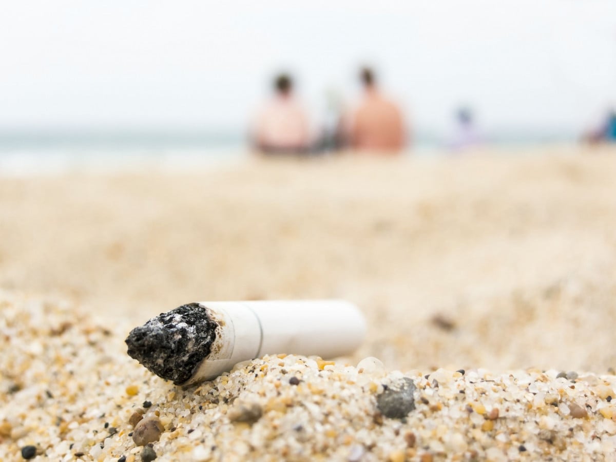 Codacons: vietare il fumo su tutte le spiagge d'Italia