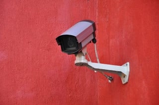 Condominio: per la telecamera sulle parti comuni l'unanimità non serve