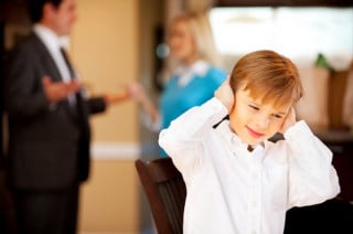 Affido condiviso: tra i due genitori litiganti, decide il "terzo"