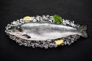 Pesce surgelato: se non indicato nel menu è reato