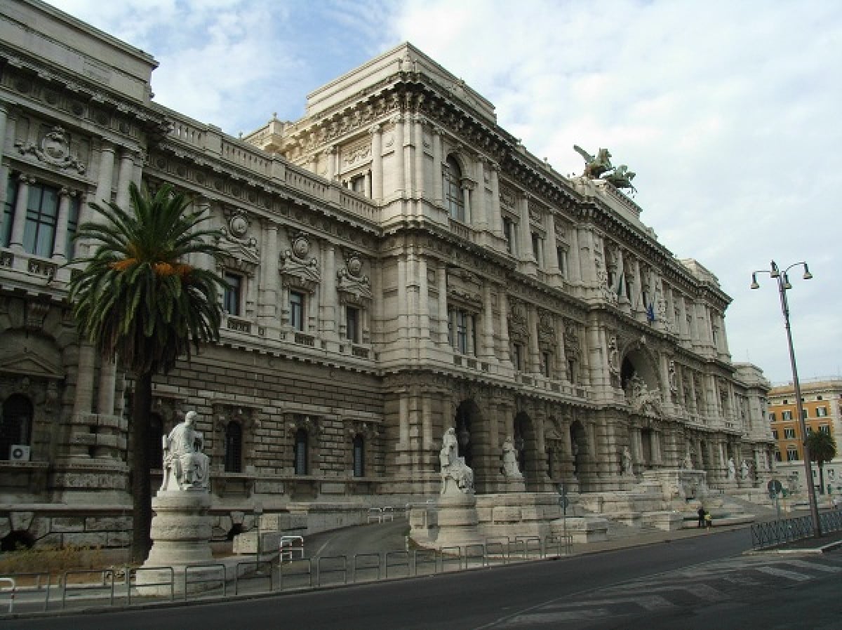 Deposito di nuovi documenti in Cassazione: scatta la preclusione