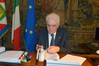 Decreto sicurezza bis, Mattarella firma e scrive a Conte, Casellati e Fico