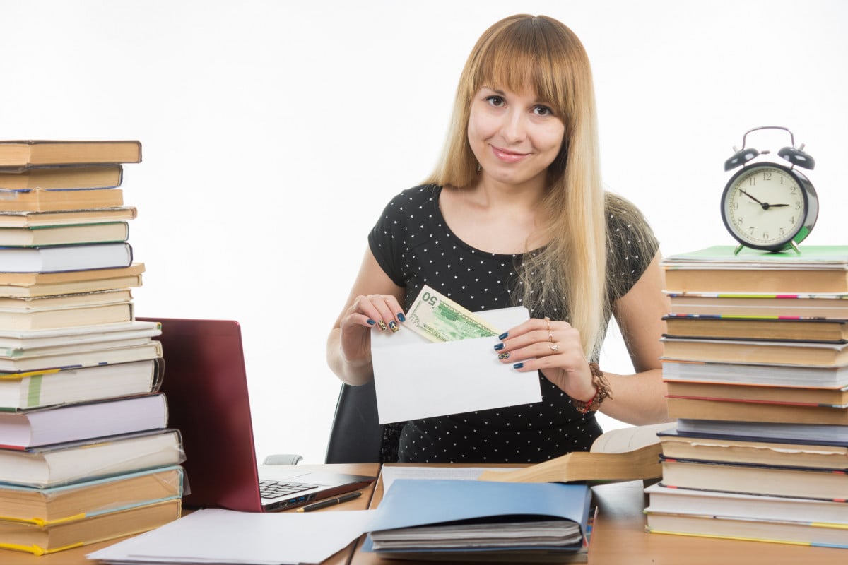 Carta docenti: spetta anche agli insegnanti non di ruolo